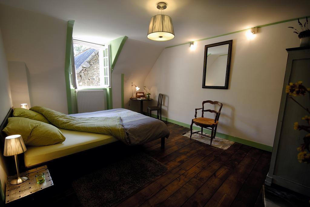 La Grande Sauvagere Bed and Breakfast Saint-Pierre-de-Plesguen Rum bild