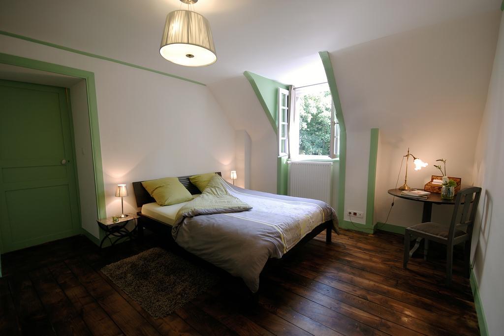 La Grande Sauvagere Bed and Breakfast Saint-Pierre-de-Plesguen Rum bild